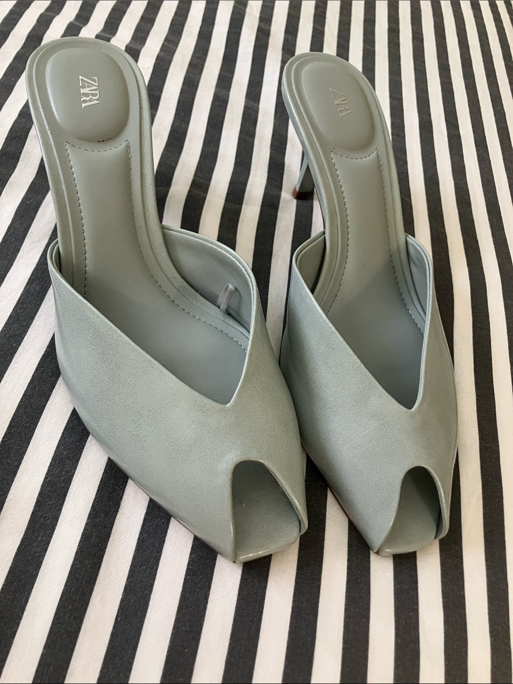 ZARA blue Open-Toe V-Cut Mule Heels